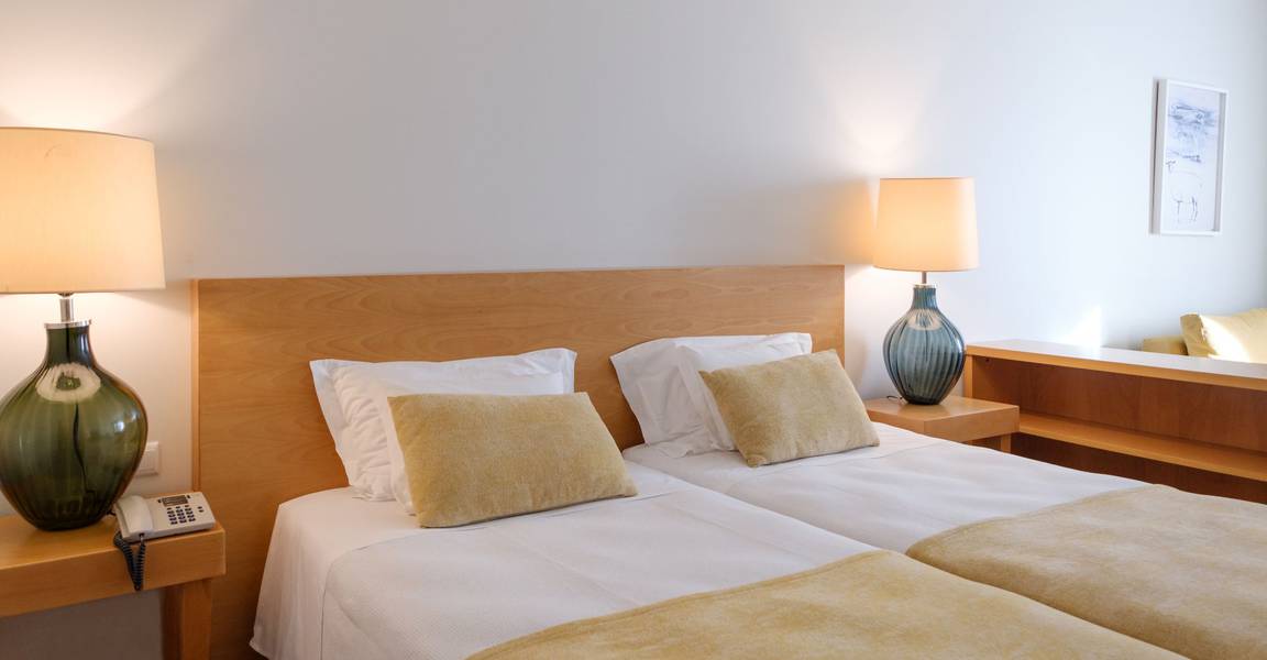 Habitación estándar familiar Hotel Santa Maria Fátima Habitación estándar familiar Hotel Santa Maria Fátima