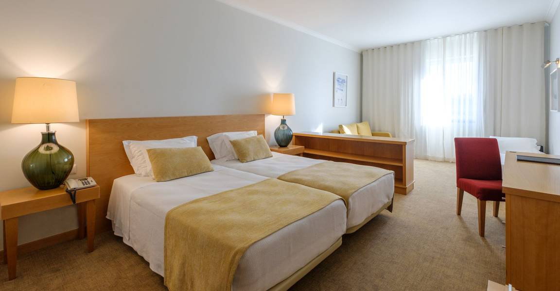 Habitación estándar familiar Hotel Santa Maria Fátima Habitación estándar familiar Hotel Santa Maria Fátima