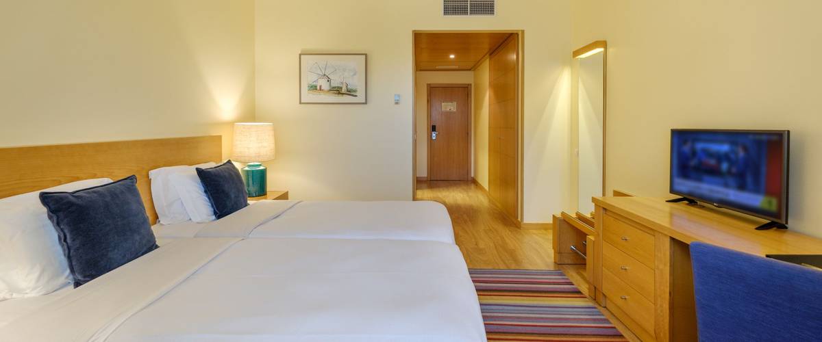 Habitaciones doble / twin estándar  Hotel Santa Maria Fátima