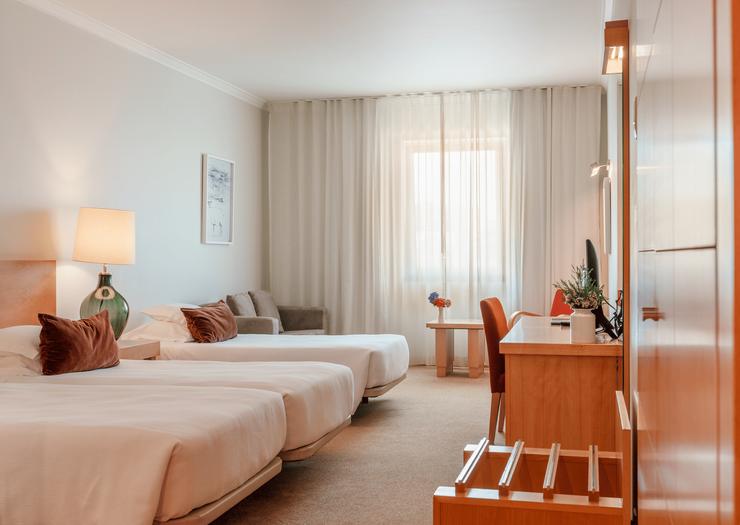 Quarto Triplo Standard Hotel Santa Maria Fatima Quarto Triplo Standard Hotel Santa Maria Fatima