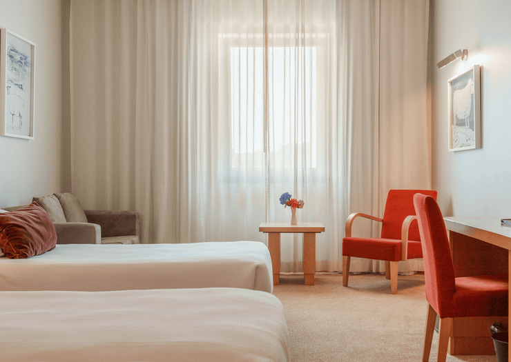 Habitación Triple Estándar Hotel Santa Maria Fátima Habitación Triple Estándar Hotel Santa Maria Fátima