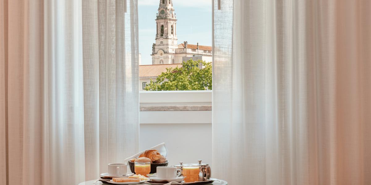 Habitación Twin / Doble Superior Hotel Santa Maria Fátima Habitación Twin / Doble Superior Hotel Santa Maria Fátima